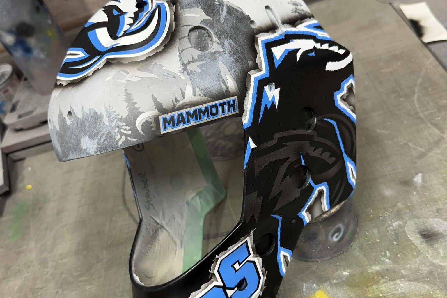 Jaxon Stauber’s helmet so far (via HelmetHead Design)
