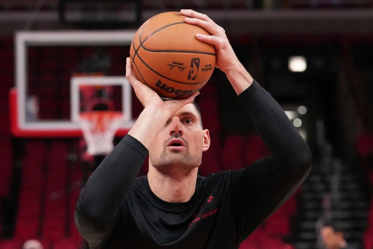 [Katilius] Chicago Bulls center Nikola Vucevic opened up about his relationship with the Bulls Executive Vice President of Basketball Operations, Arturas Karnisovas, and also revealed that he would love to stay in Chicago.