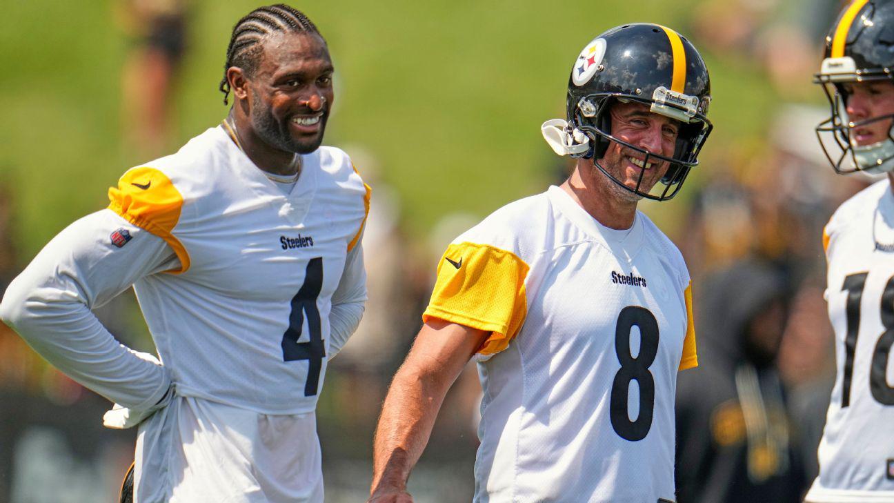 How Aaron Rodgers Won Over His Steelers Teammates