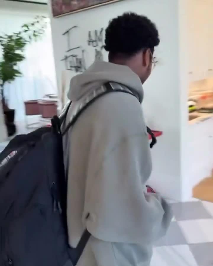 LeBron is super excited to see his son Bryce come back from college: "Look at him! Y'all see this beard!"