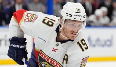 [Sportsnet] “Panthers' Tkachuk undecided on surgery, could miss two-to-three months”