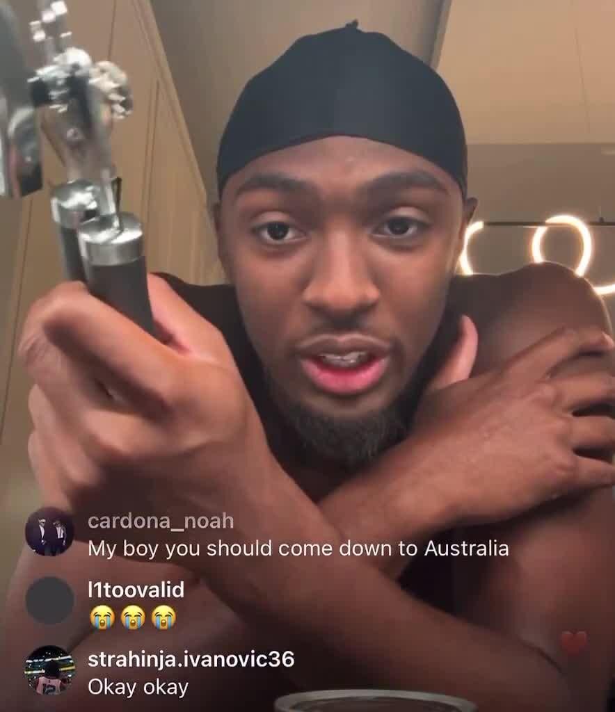 Sixers' Tyrese Maxey on Instagram Live asking for help on how to use a can opener