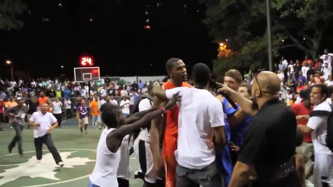 During the 2011 NBA lockout, KD visited Rucker Park and dropped 66 points. Here is a sequence of him hitting four straight threes.