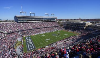 College football season kicks off. Here's a preview : NPR