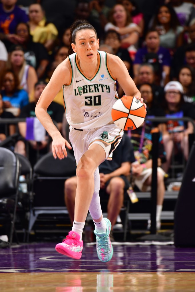 Breanna Stewart dribbles during the Liberty-Mercury game on Aug. 30, 2025. 