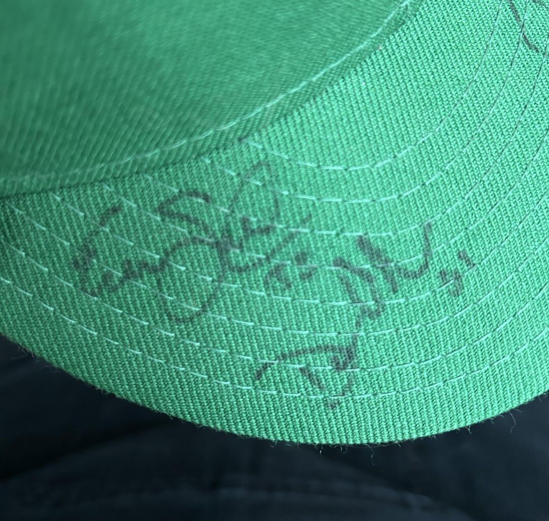 Autograph Identification