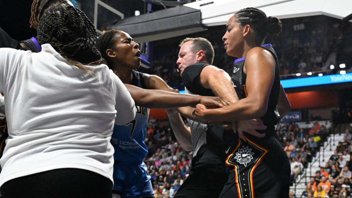 WATCH: Three players ejected in Sky vs. Sun game after skirmish under the basket