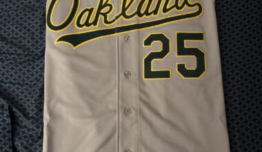 Got one of the coolest A’s jerseys ever!!! Big Mac himself!!! And also repping OAKLAND!!!! Mitchell and Ness did a surprise restock on this one