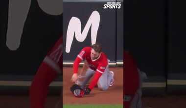 Angels' Taylor Ward SLAMS into outfield wall 💥 #shorts