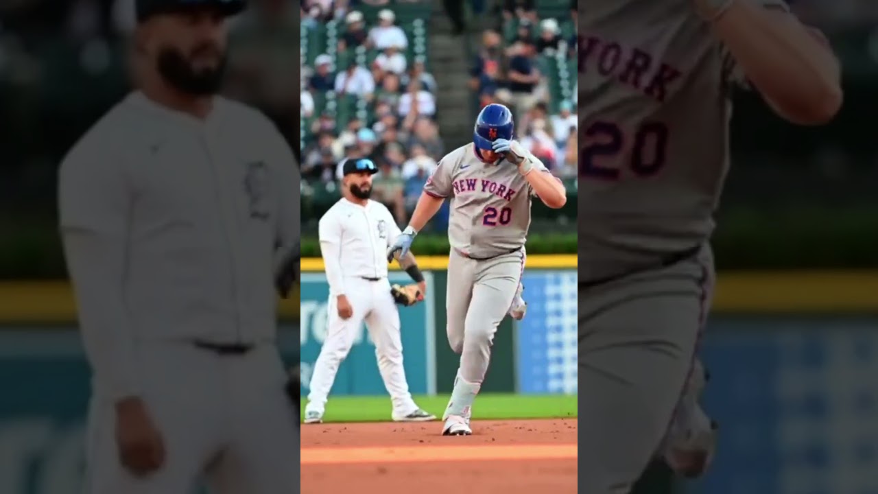 Pete Alonso crushes No. 32 of the season 🐻‍❄️