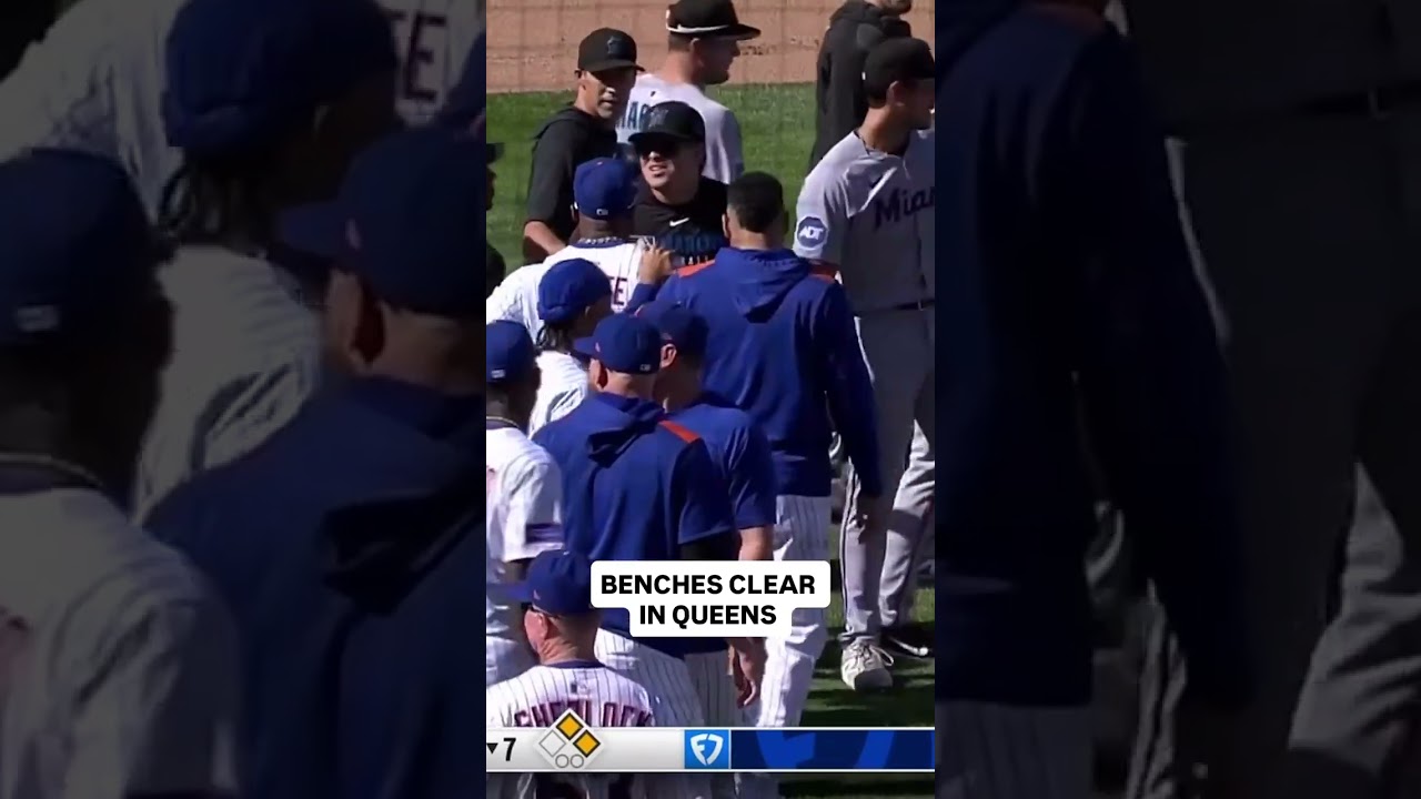 Benches clear in Marlins vs Mets 👀 #baseball #mets #marlins #mlb