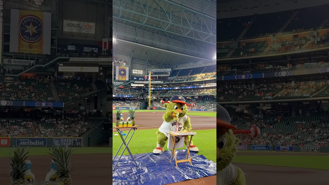 Triggering the New Yorkers🍍🍕 #mlb #houston #astros #houstonastros #orbit