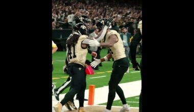 Alvin Kamara 👀 TD Run vs. Cardinals #Saints #shorts #nfl