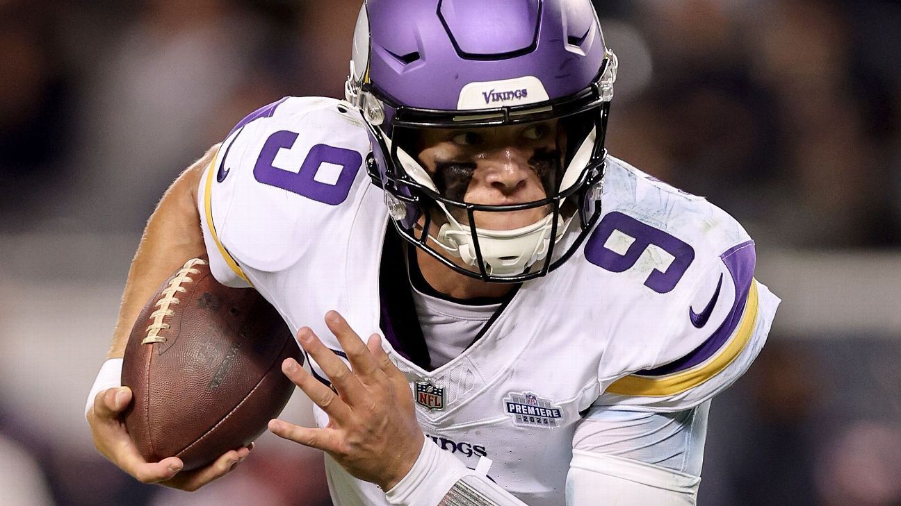 In NFL debut, QB J.J. McCarthy rallies Vikings past Bears