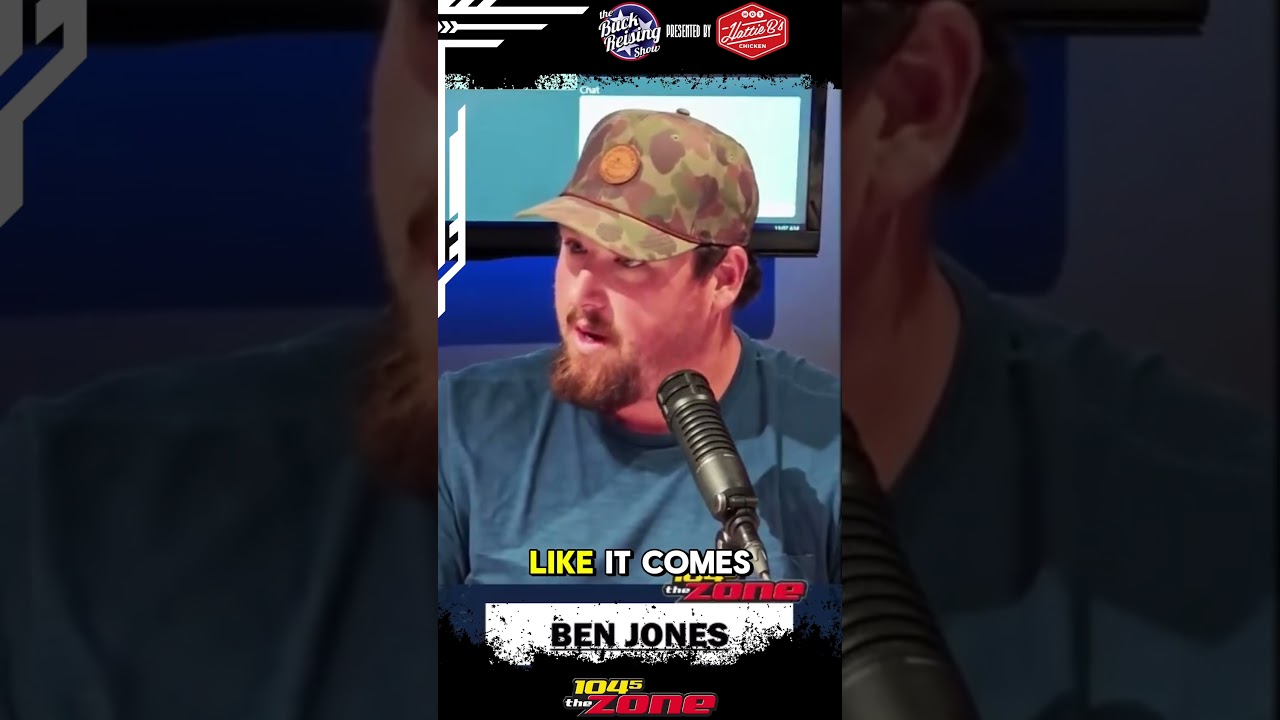 Former #Titans C Ben Jones was very frustrated with Brian Callahan on Sunday. #tennesseetitans #nfl