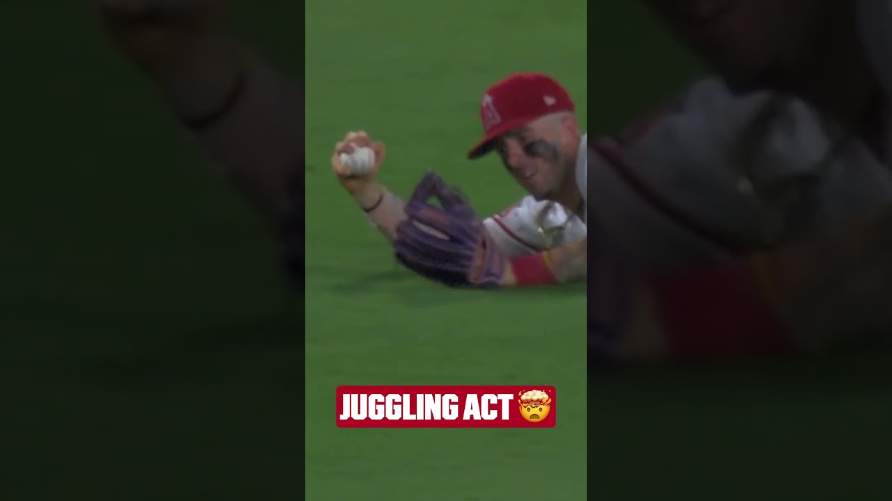 THREE JUGGLES, ONE CIRCUS CATCH 😳