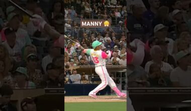 An order of sliders, please 🍔 #mlb #sandiegopadres #sports #baseball #highlights #homerun