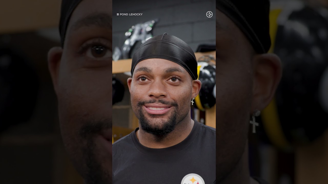 Juan knew Boz was going to drill that 60-yard kick