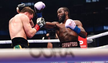 Round-by-round: Crawford tops Canelo, makes boxing history