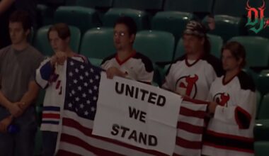 NJ DEVILS & NY RANGERS STAND UNITED ON THE MSG RED LINE DIRECTLY AFTER 9/11/2001 #NJDevils #NYR