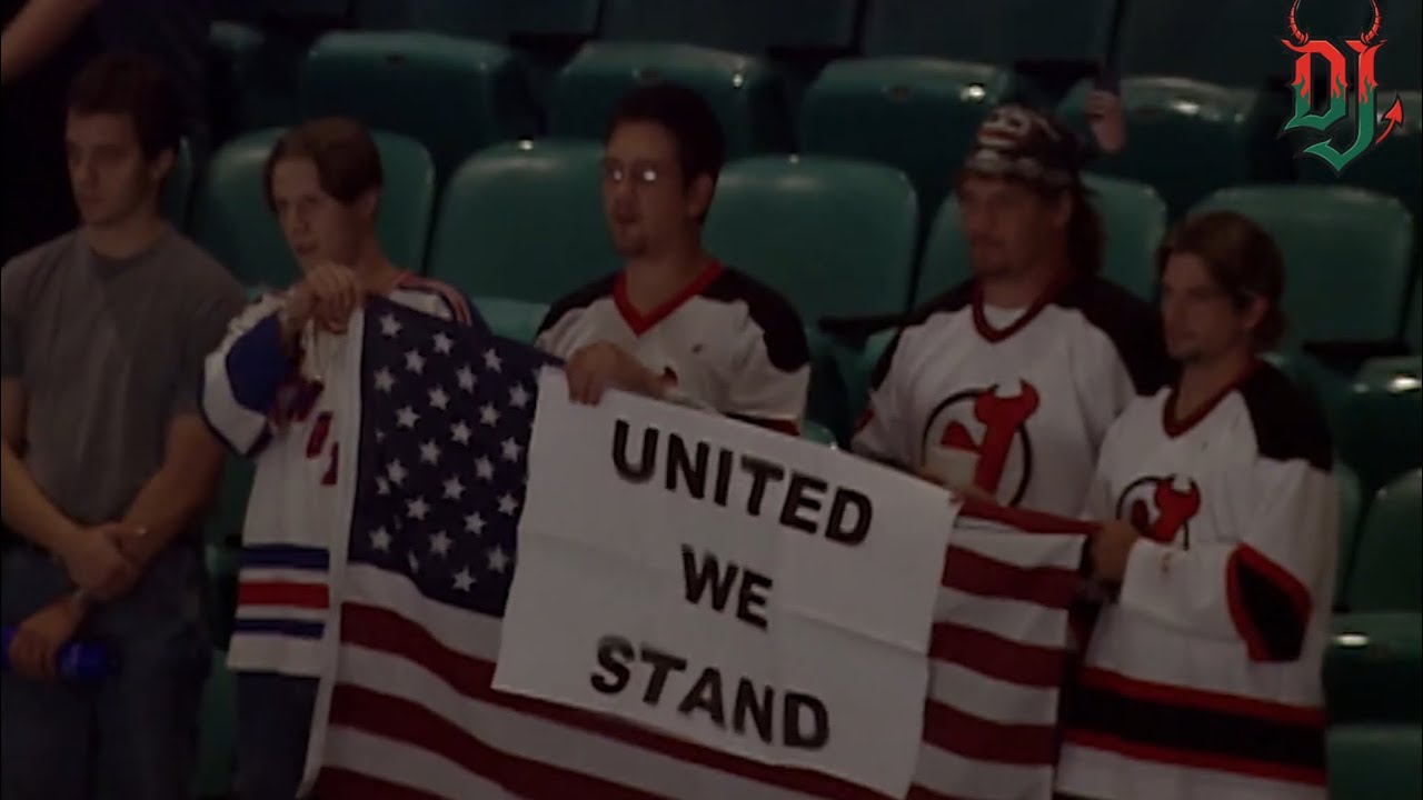 NJ DEVILS & NY RANGERS STAND UNITED ON THE MSG RED LINE DIRECTLY AFTER 9/11/2001 #NJDevils #NYR