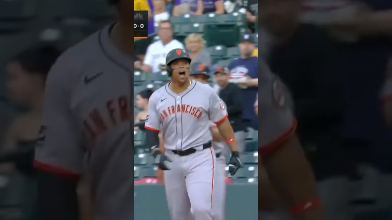 Benches Clear: Giants vs Rockies! #rafaeldevers #sfgiants #mlb #fight #shorts #sportsnews #sports