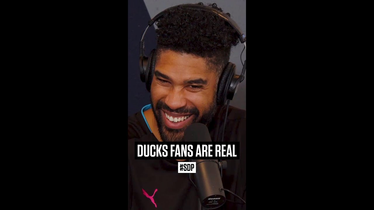 Ducks fans exist! We've met some! 😅 #SDP #ducks #nhl #hockey