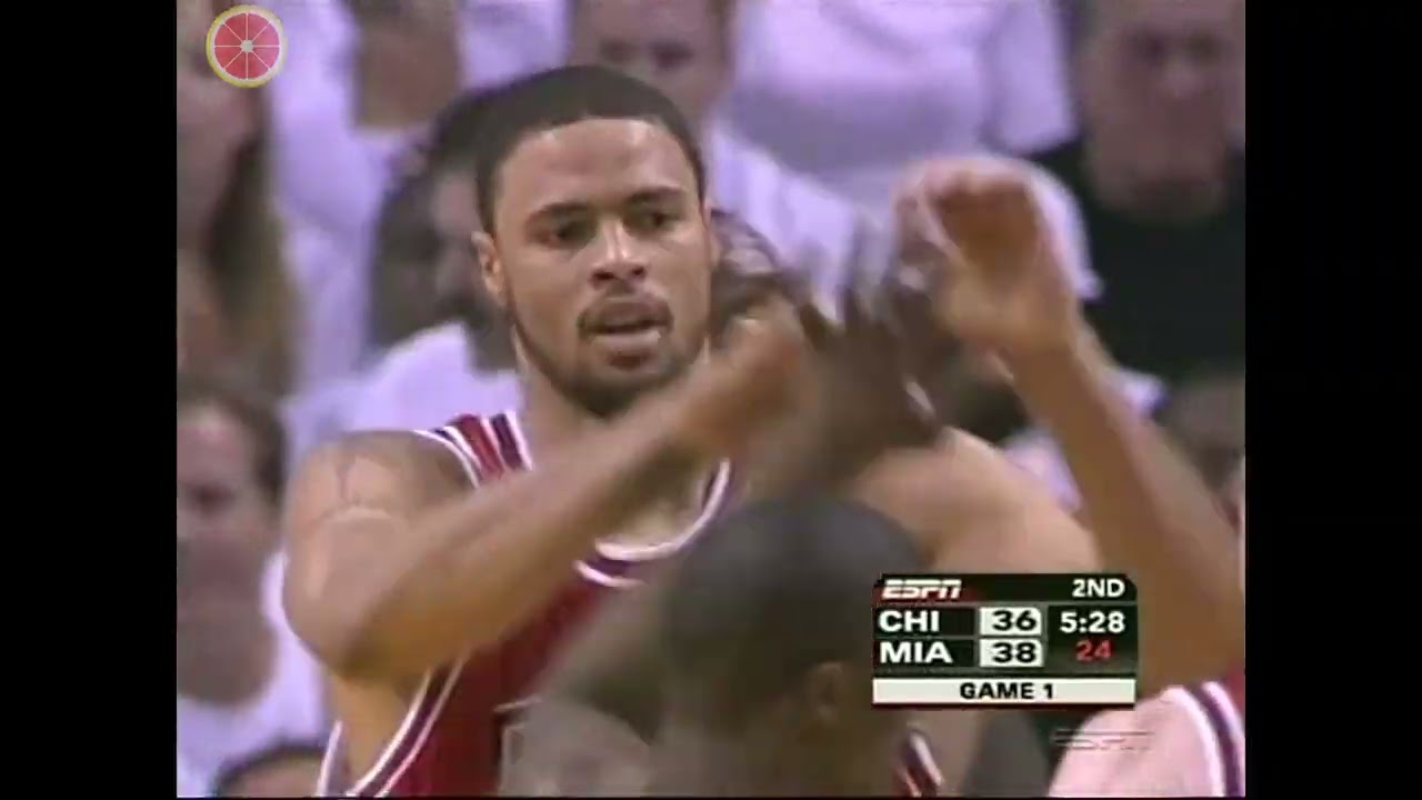 Throwback NBA Playoffs ECFR 2006.4.22 Chicago Bulls at Miami Heat G1 FHD