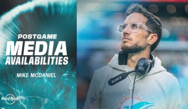 Coach Mike McDaniel meets with the media | Miami Dolphins