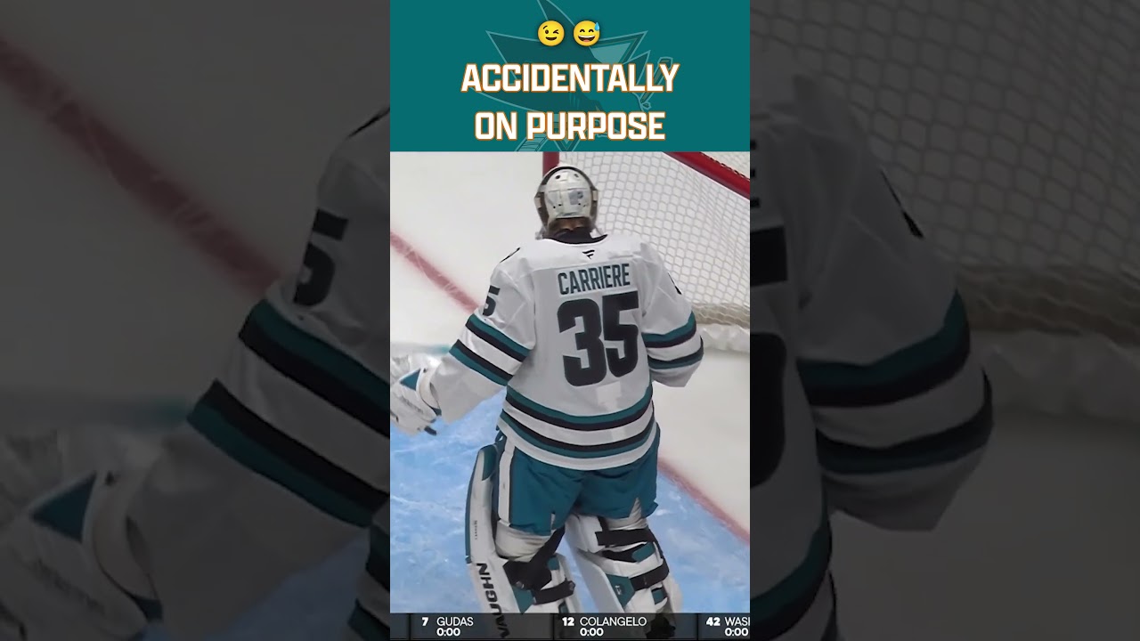 Goalies are crafty creatures 🥸