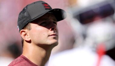 [Rapoport] 49ers coach Kyle Shanahan told KNBR that QB Brock Purdy is progressing towards returning to the field on Sunday:"I think (the toe) is feeling better each day and if that continues he should be good on Sunday."