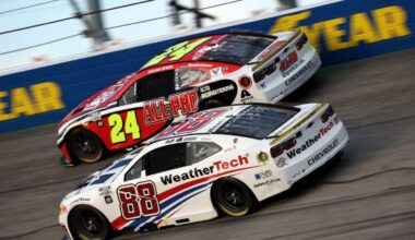 Shane van Gisbergen, driver of the #88 WeatherTech Chevrolet, and William Byron, driver of the #24 All-Pro Auto Reconditioning Chevrolet, race during the NASCAR Cup Series Cook Out Southern 500 at Darlington Raceway on August 31, 2025 in Darlington, South Carolina. (Photo by Jared C. Tilton/Getty Images)