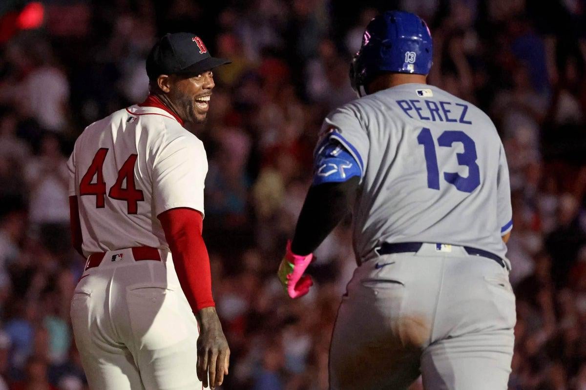 A good article about Salvy and Aroldis Chapman's long friendship, in The Athletic ($)