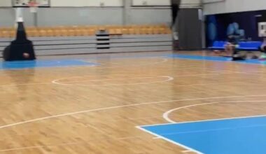 Barefoot Luka Doncic makes two 3-pointers in a row while sitting on the bench