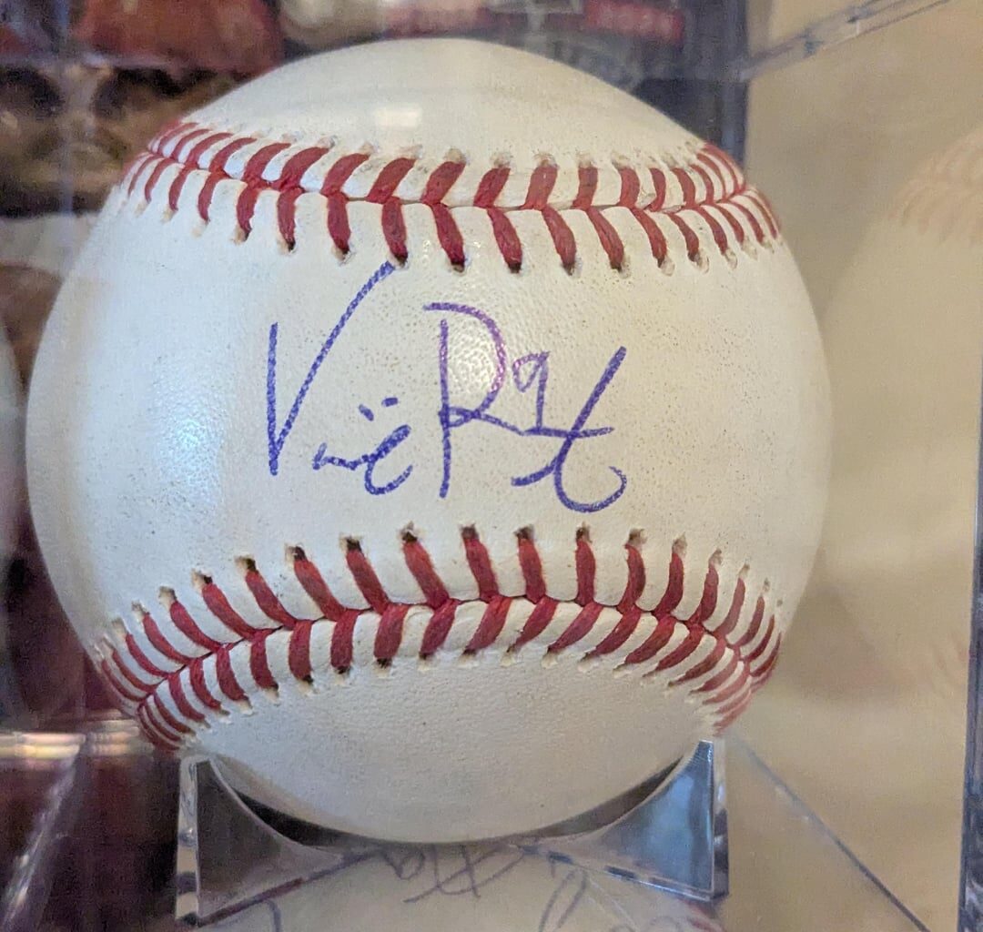 Huge thanks to Vinnie and Daniel for signing my baseballs yesterday!! My new fav Royals!