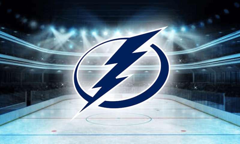 NEXT MONTH IS HOCKEY SEASON LET'S GO BOLTS!!!