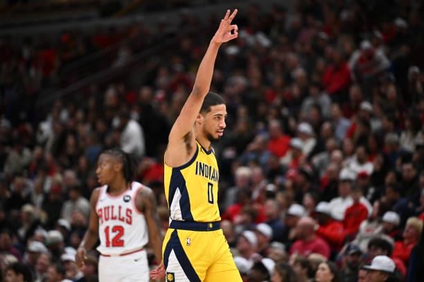 Do we know who's swinging the hammer Sunday?