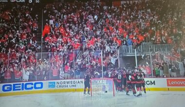 Rewatching the epic Seabass 4-2 Game 5 2OT comeback against the Devils on the NHL Network! PLUS MARKY JUST SLASHING HIS STICK GIVES ME 2009 GAME 4 BRODEUR VIBES!