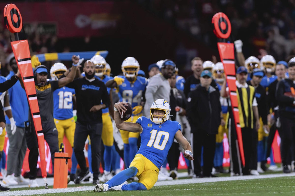 How a playoff loss fueled Justin Herbert in season-opening win over Chiefs: ‘A different 10’