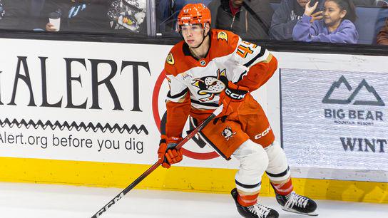 Sennecke scores, LaCombe-Helleson pair powers 6-point night, as Ducks down Utah in preseason | The Sporting Tribune