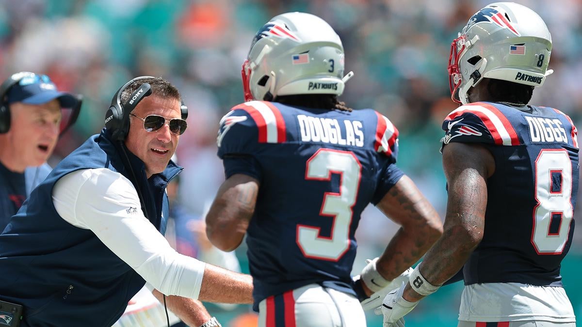 [Perry] Pop Douglas plans to 'trust the process' with Patriots after quiet day in Miami