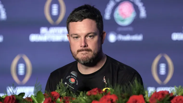 Oregon Ducks HC Dan Lanning blasts CFP format, says season should end by New Year’s Day image