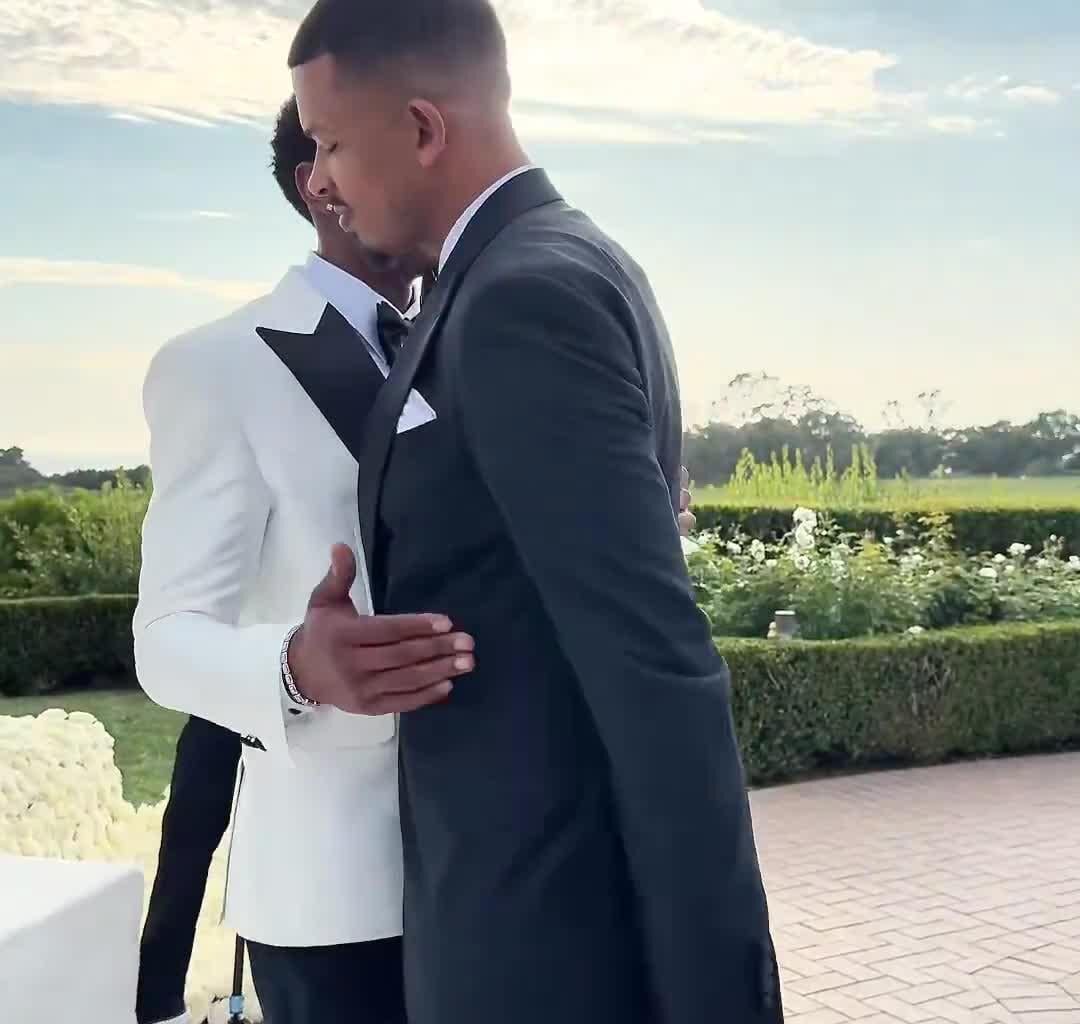 Bradley Beal got handshakes with all of his boys at his wedding