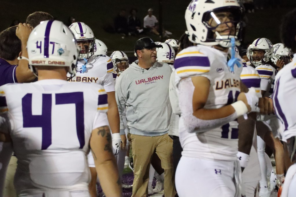 Wildcats stifle UAlbany in CAA opener – Troy Record