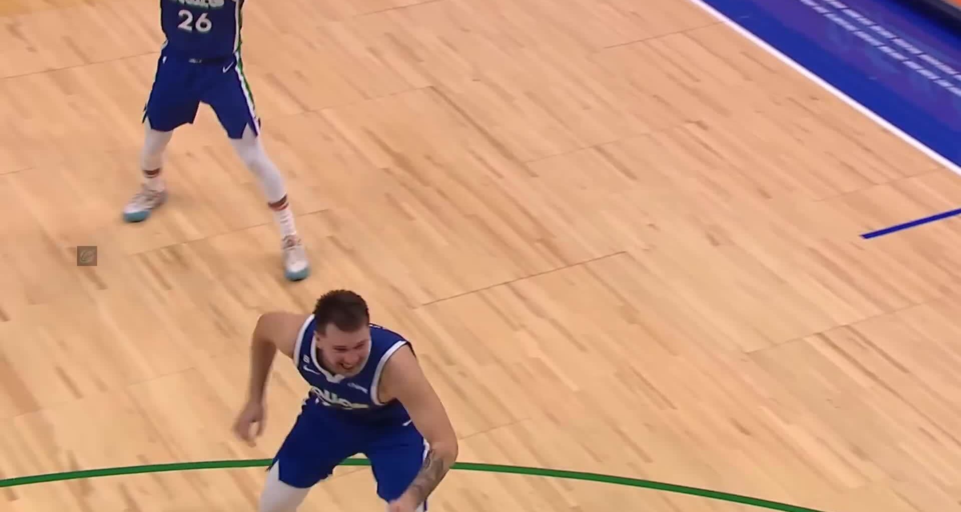 Luka Doncic hits insane shot off missed free throw to force OT vs Knicks
