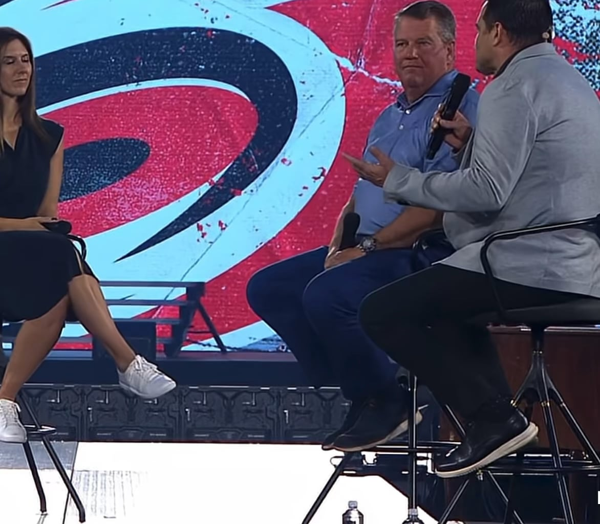 Crowd reacts to Jaccob Slavin saying '6  7'