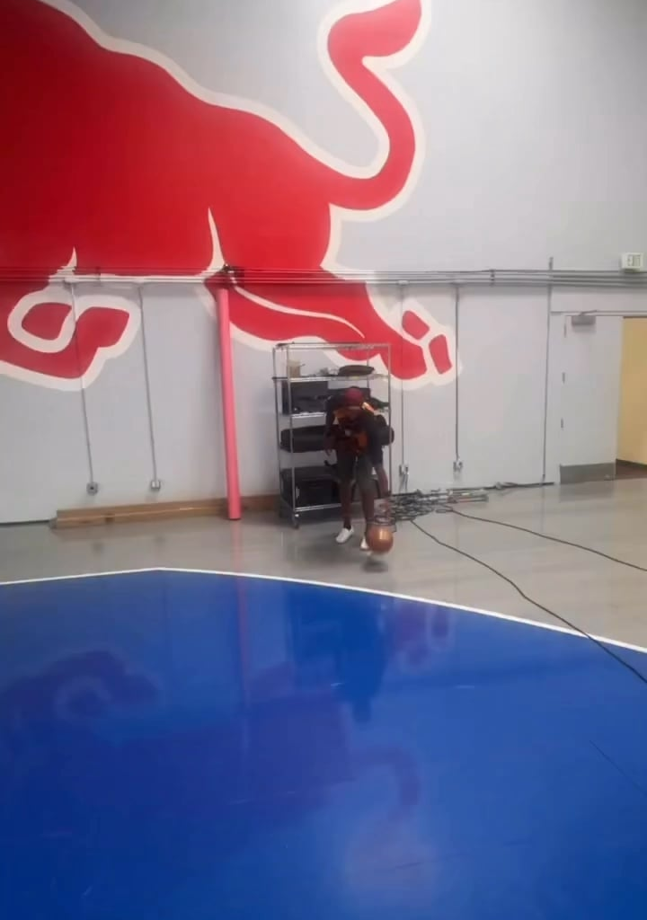 Uncle Reggie's still got it 💪