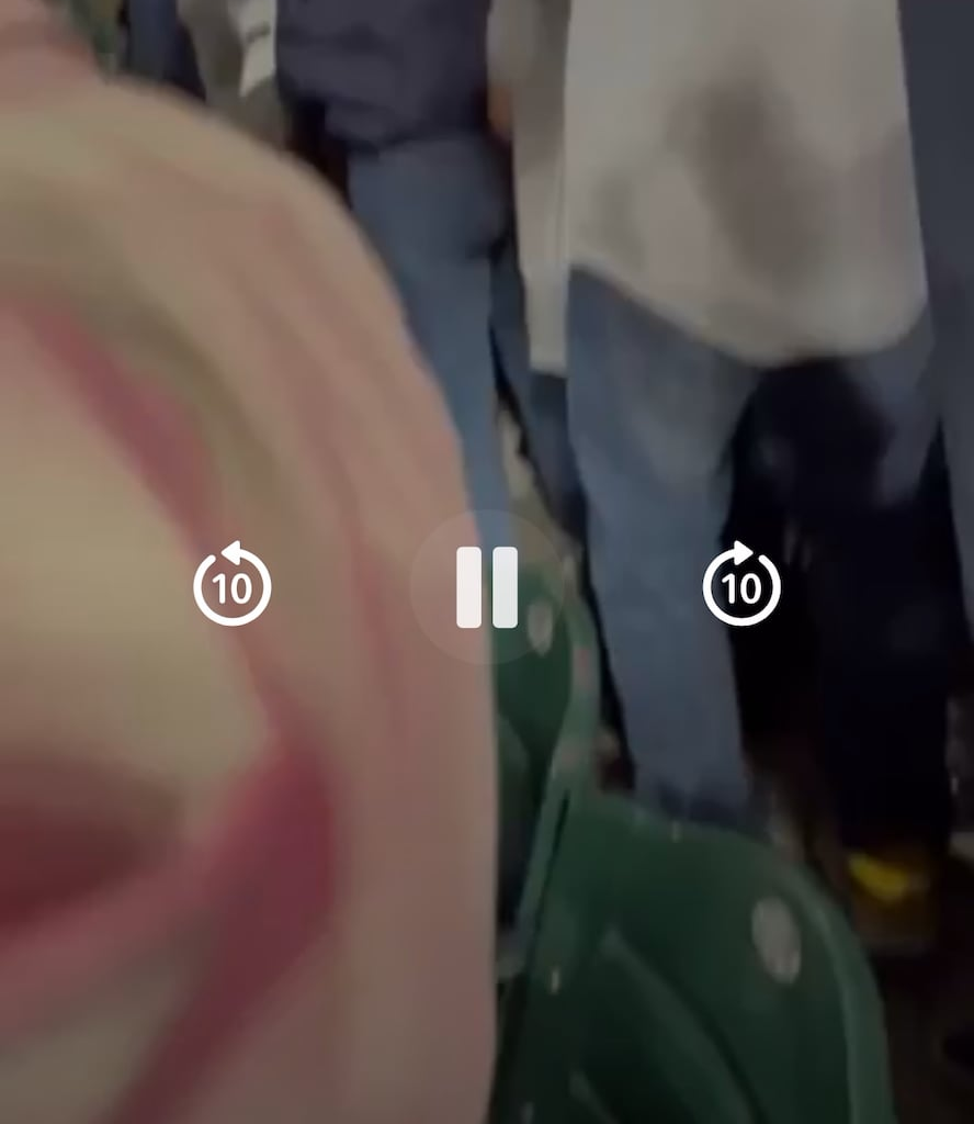 Fan who caught Cal Raleigh’s 60th HR gave it to a kid