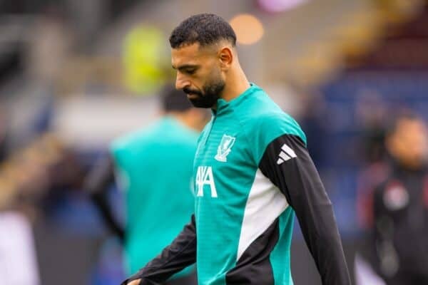 BURNLEY, ENGLAND - Sunday, September 14, 2025: Liverpool's Mohamed Salah during the pre-match warm-up before the FA Premier League match between Burnley FC and Liverpool FC at Turf Moor. (Photo by David Rawcliffe/Propaganda)