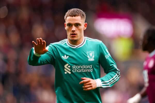 BURNLEY, ENGLAND - Sunday, September 14, 2025: Liverpool's Florian Wirtz during the FA Premier League match between Burnley FC and Liverpool FC at Turf Moor. (Photo by David Rawcliffe/Propaganda)